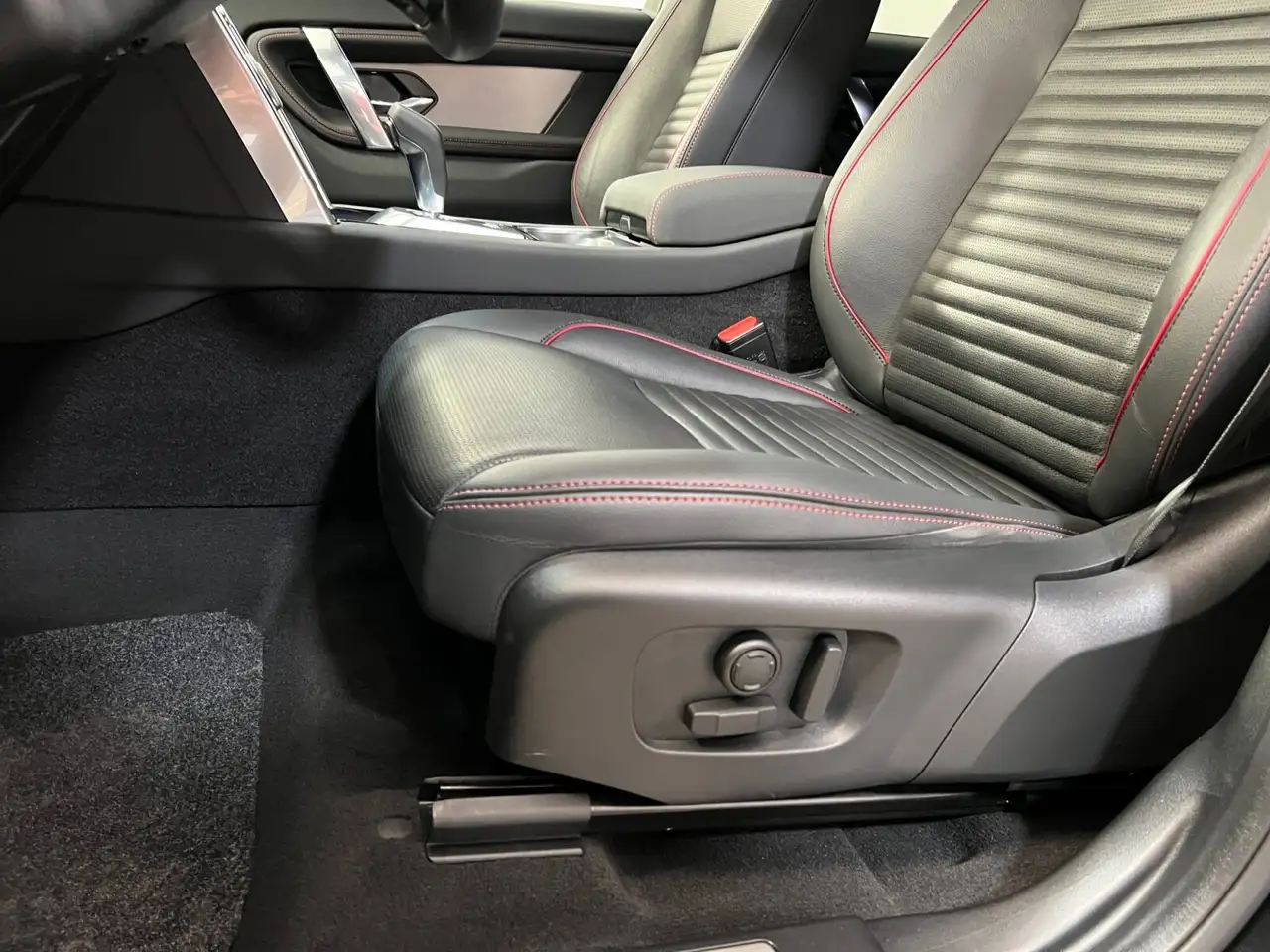 Land Rover Discovery Sport R-Dynamic P300e PHEV ** ACC Keyless Carplay..., миниатюра 18