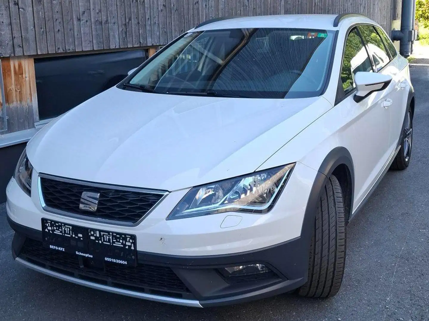 SEAT Leon X-Perience 4Drive Weiß - 2