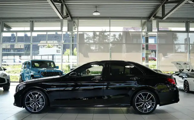 Mercedes-Benz C Class view 11