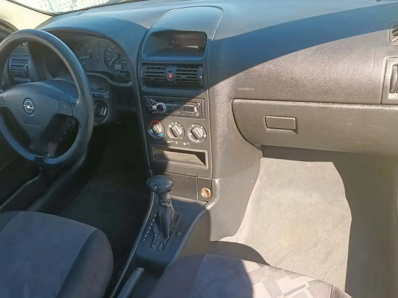 Opel Astra 1.6 Comfort Automatik Klima AHK Tüv neu, foto 7