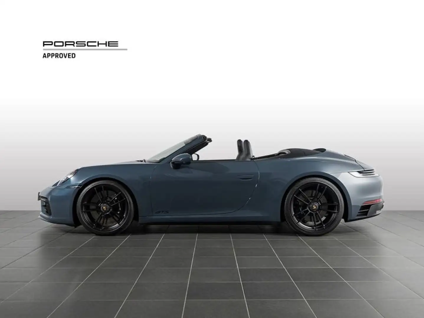 Porsche 911 Carrera 4 GTS Cabriolet Fekete - 2