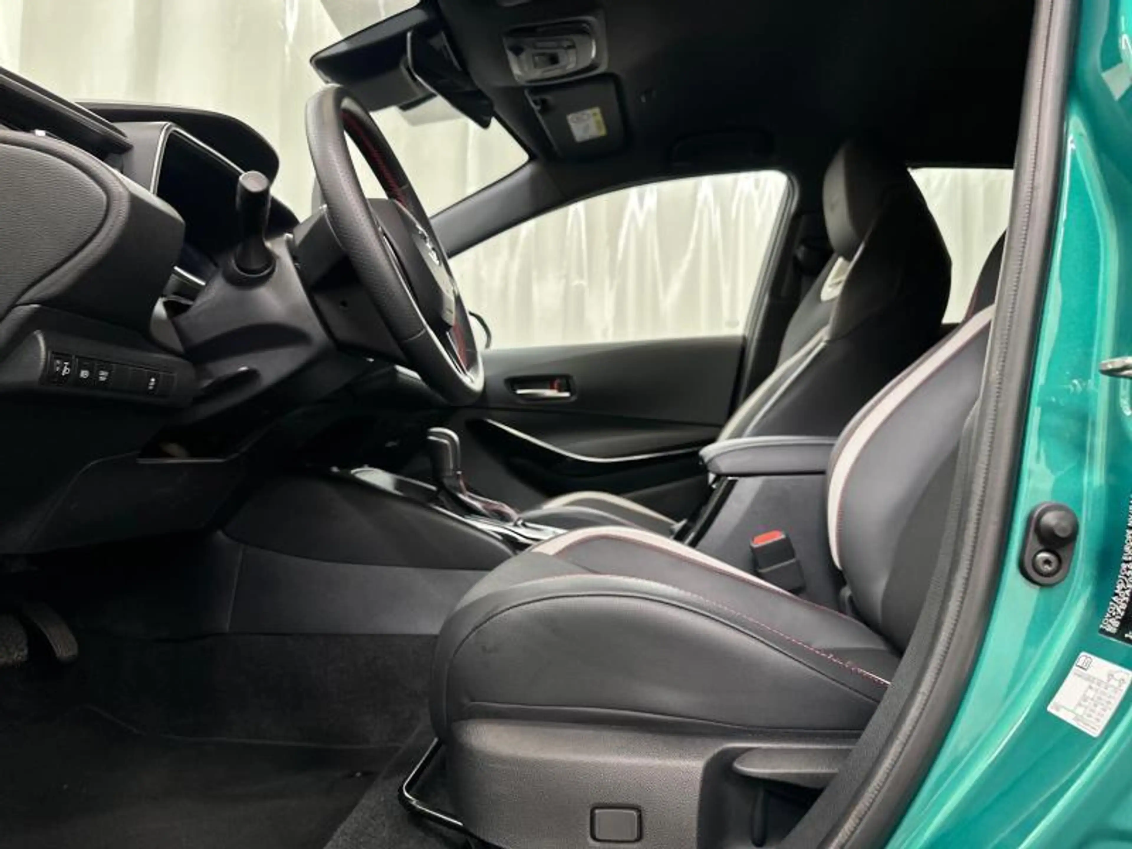 Toyota Corolla TS GR Sport — photo 17