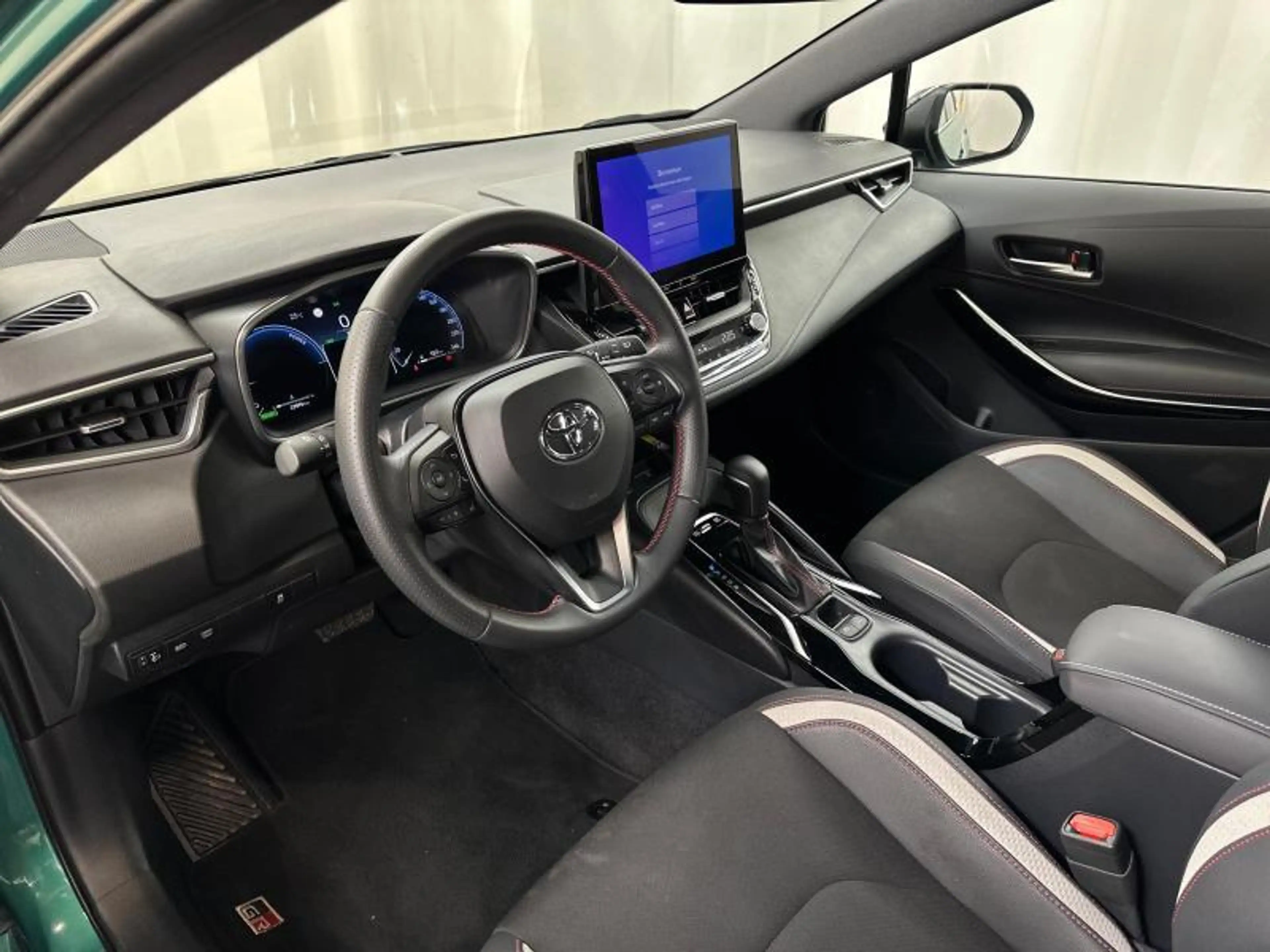 Toyota Corolla TS GR Sport — photo 18