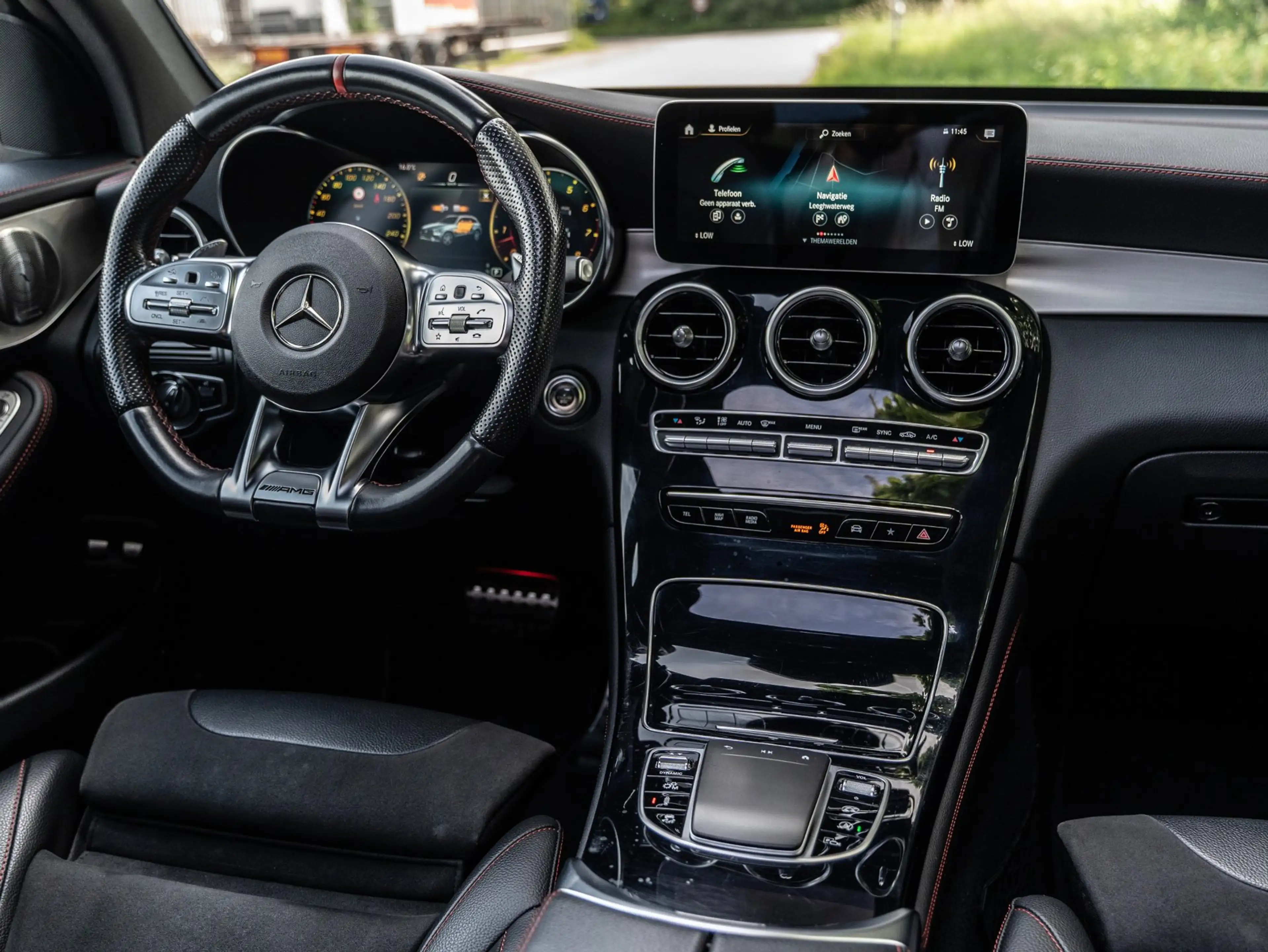 Mercedes-Benz GLC 43 AMG 4MATIC Premium Plus - BOMVOL - PANORAMADAK - STOEL — photo 2