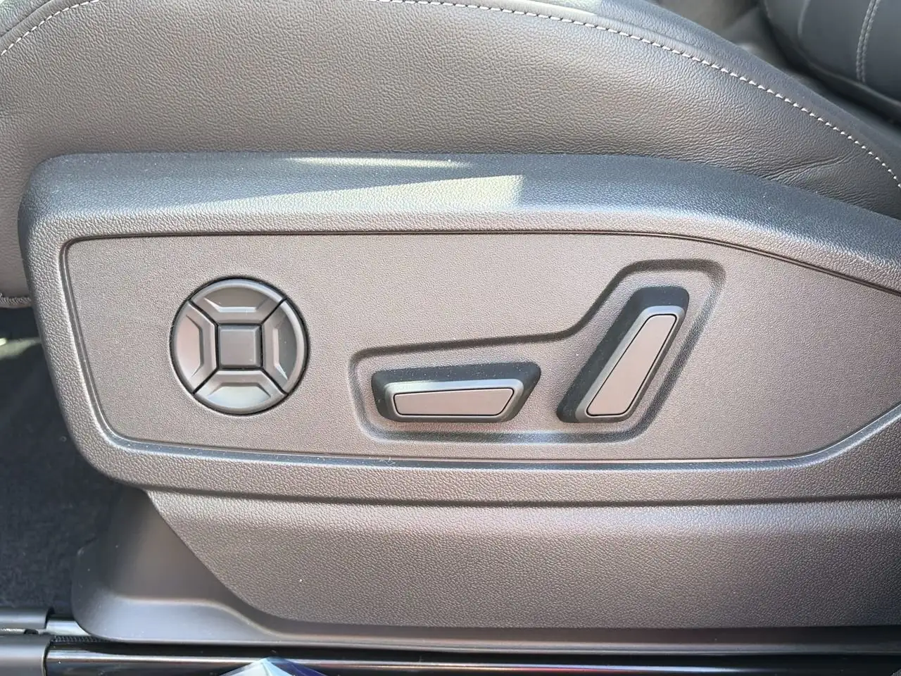 Audi Q5 снимка Audi Q5
