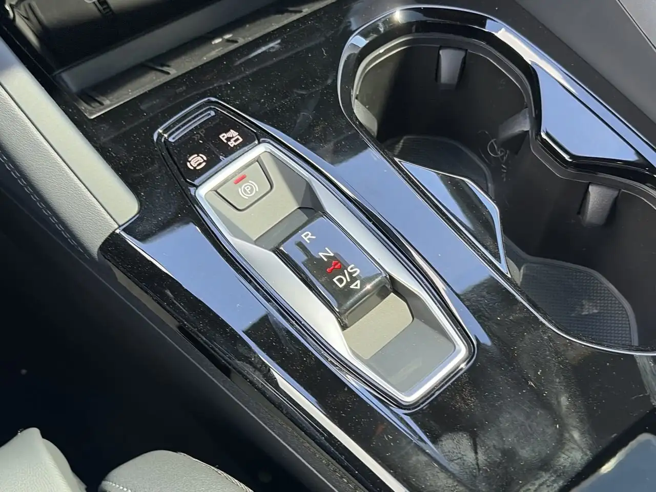 Audi Q5 снимка Audi Q5