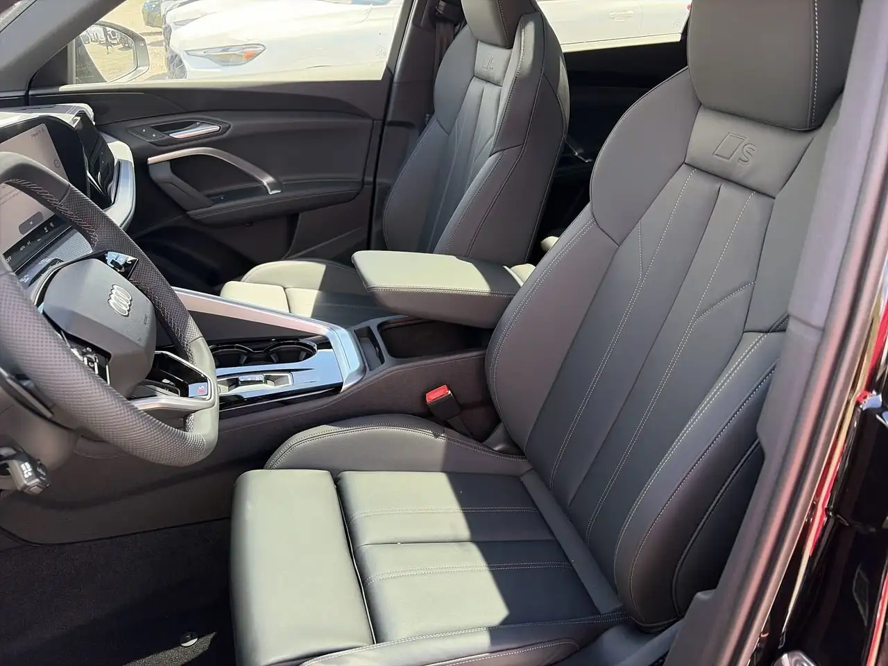 Audi Q5 снимка Audi Q5