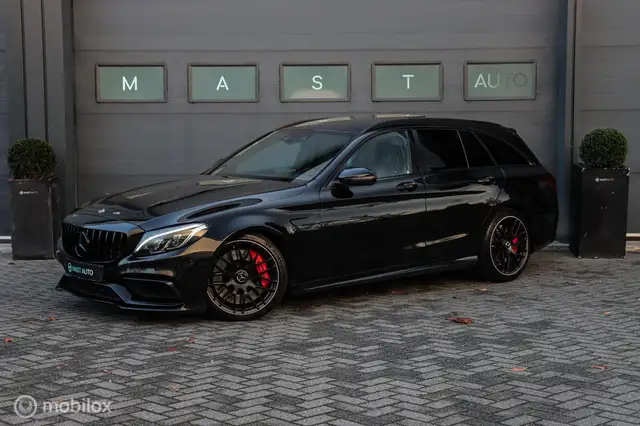 Mercedes-Benz C 63 AMG