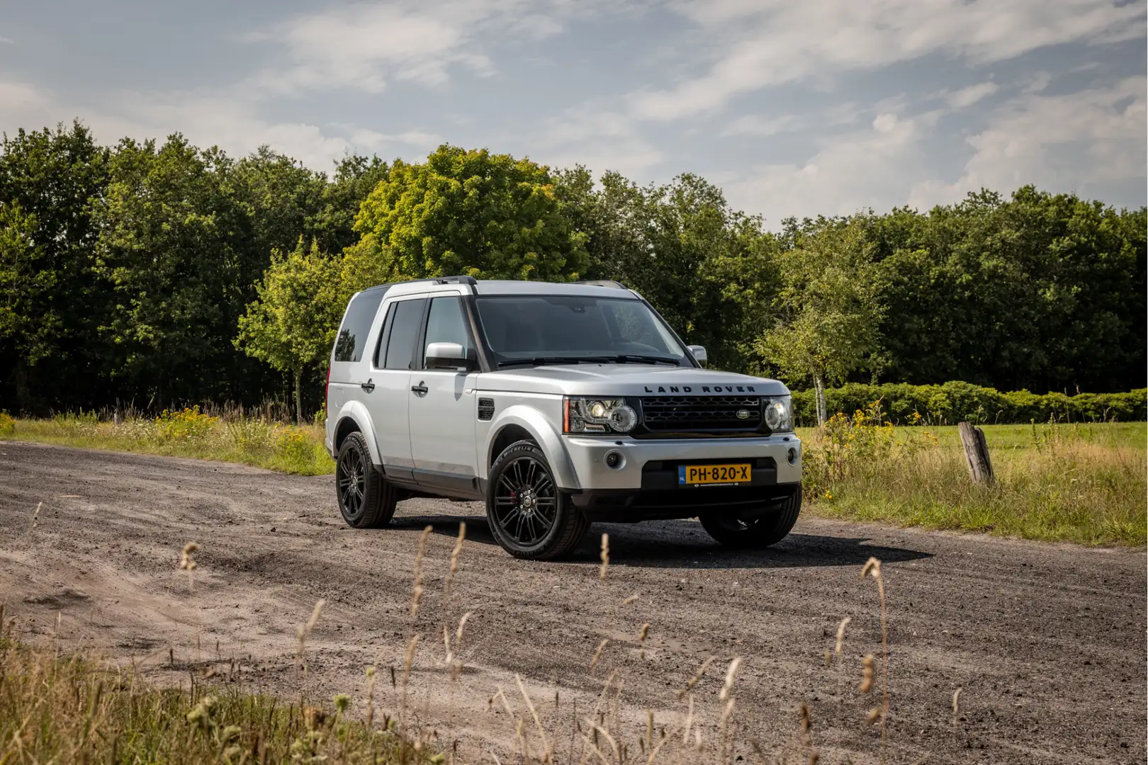 Land Rover Discovery 3.0 SDV6 HSE Grijs - 1