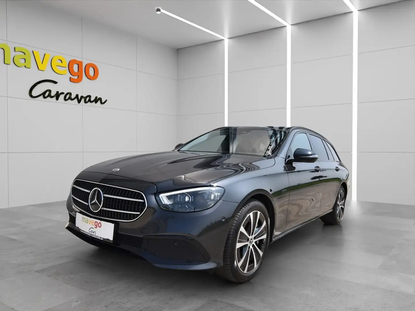 Mercedes-Benz E 300 de PHEV T Avantgarde Aut. Grau - 1