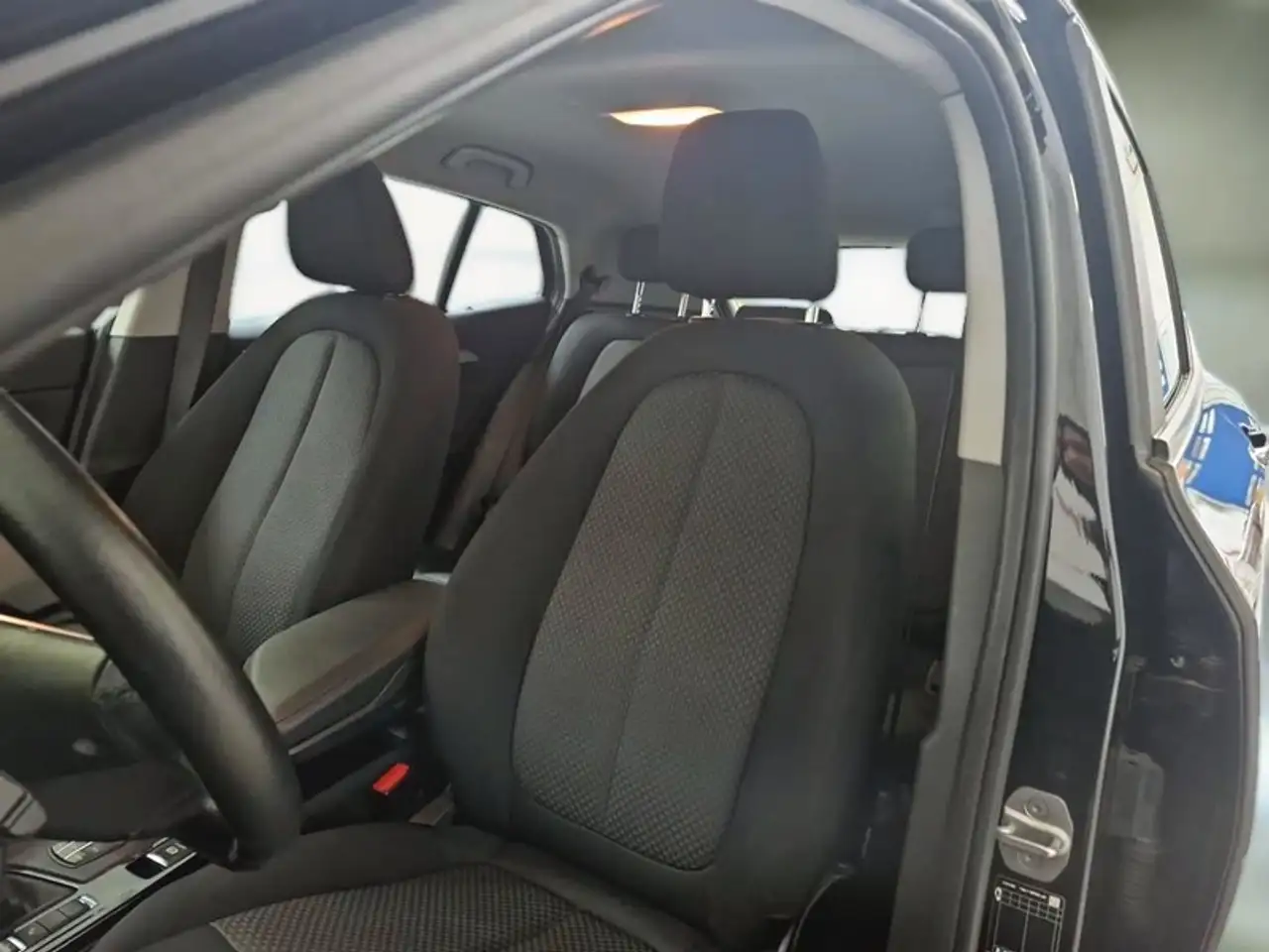 BMW X2 SDRIVE 18D BUSINESS X AUTO SUV 9