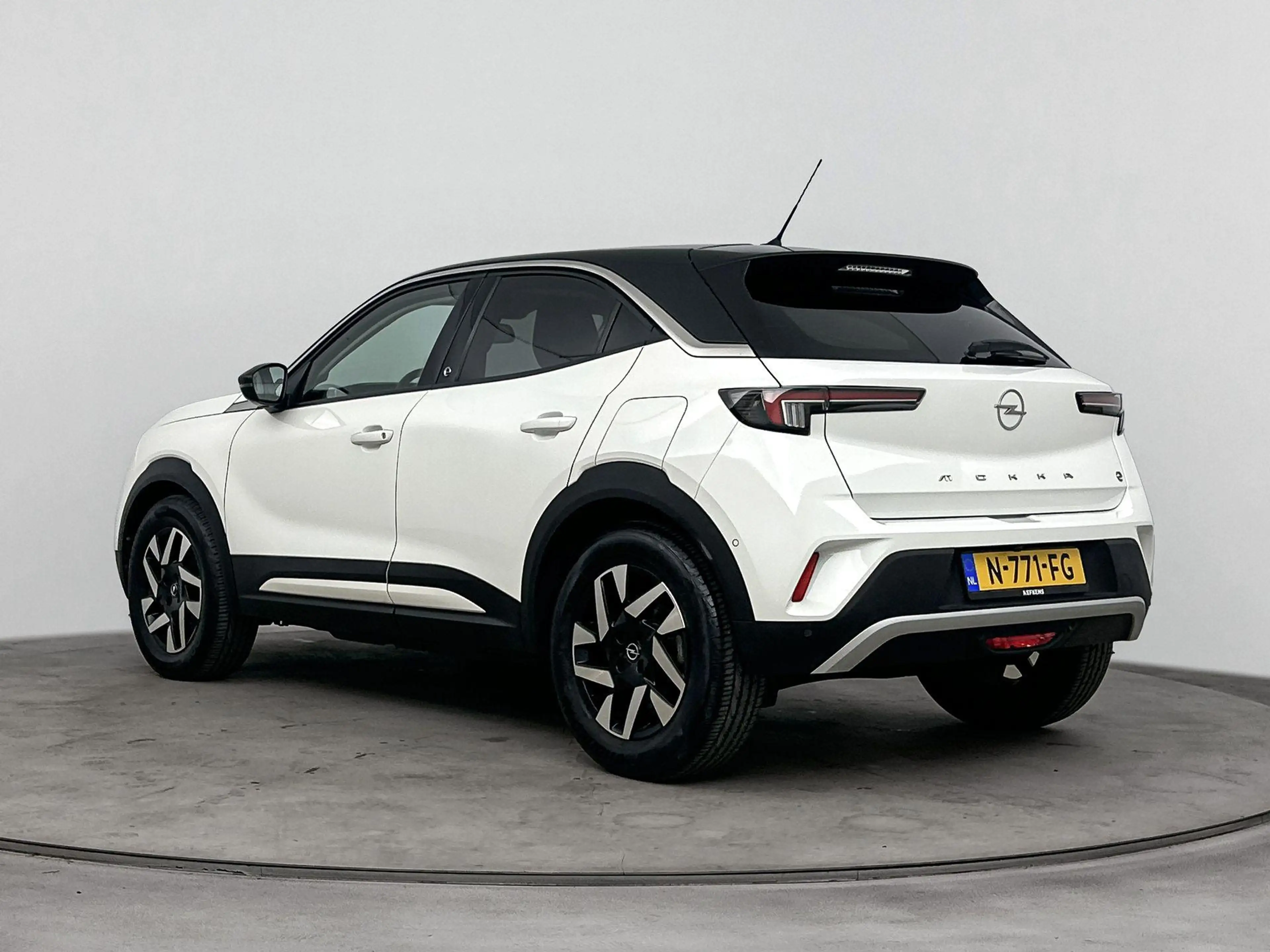 Opel Mokka-E Business Elegance 50-kWh | 1ste eigenaar | Stoel- — photo 3