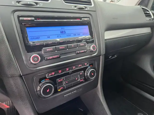Volkswagen Golf view 11