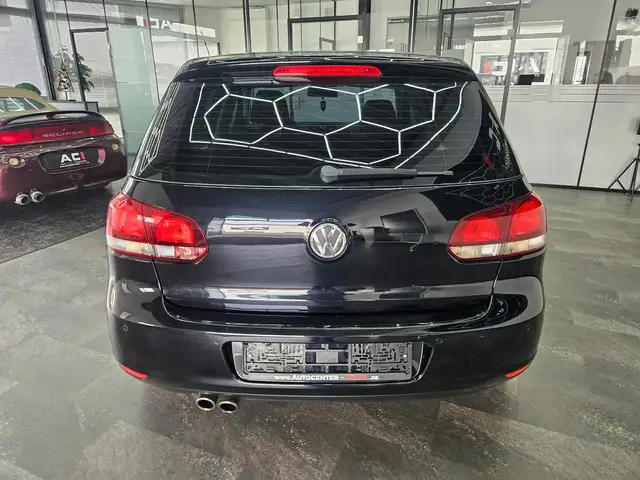 Volkswagen Golf view 6