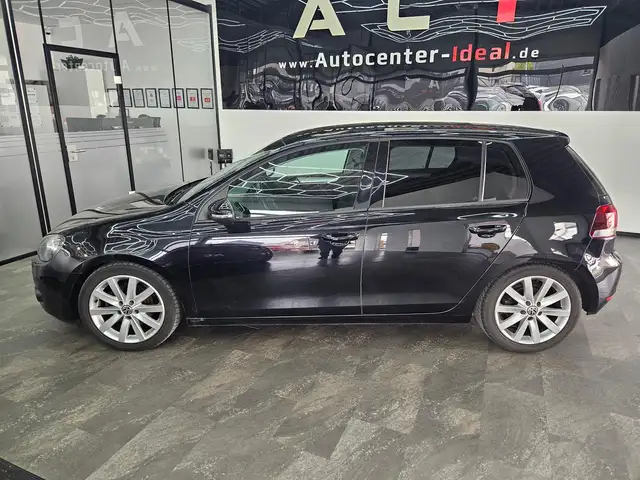 Volkswagen Golf view 4