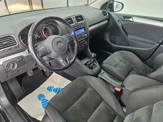 Volkswagen Golf view 12