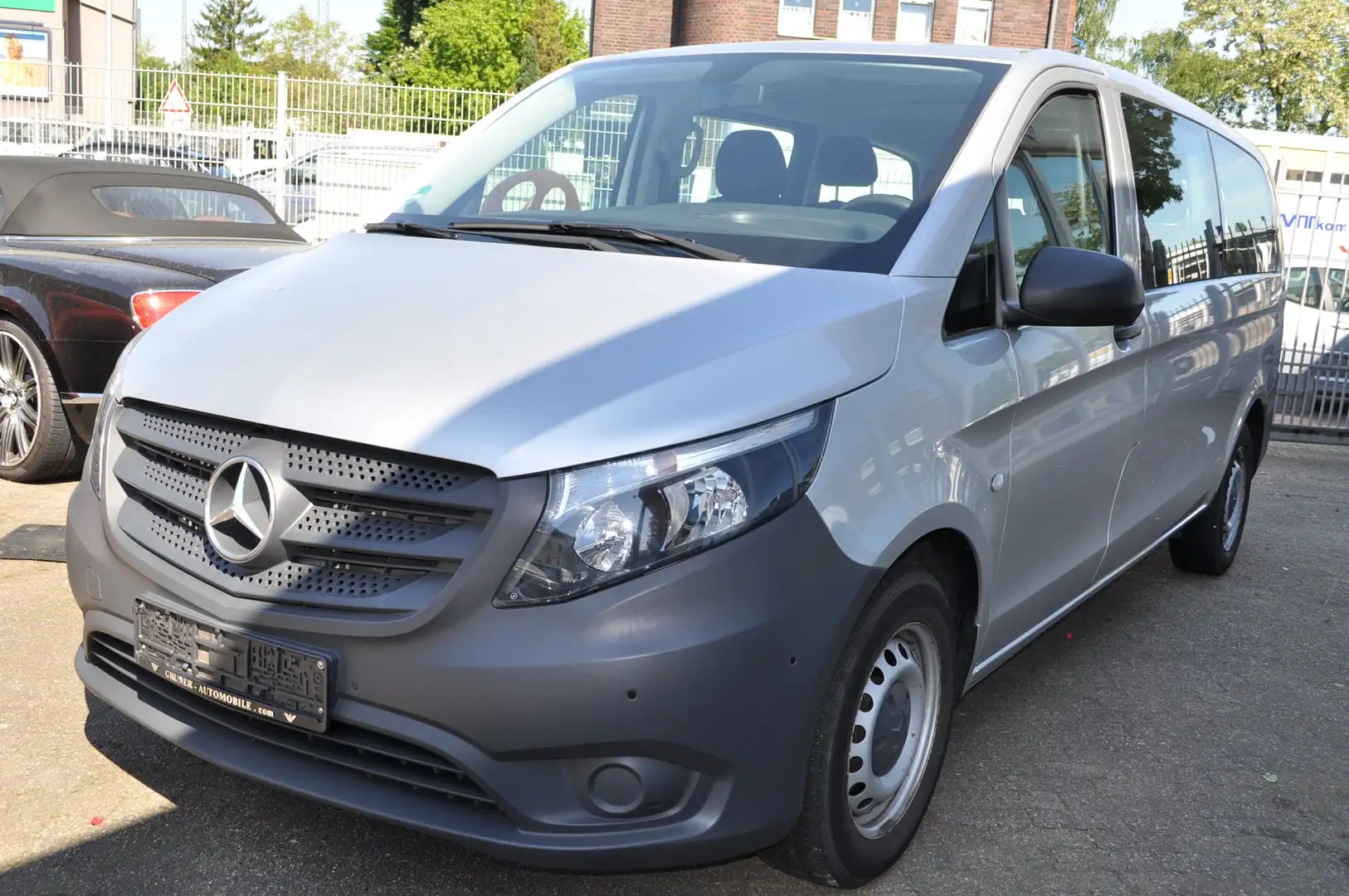 Mercedes-Benz Vito 110 CDI extralang Kombi Bus Navi 8 Sitze Argento - 1