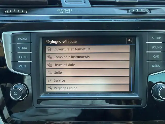 Volkswagen Touran view 28