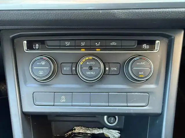Volkswagen Touran view 21