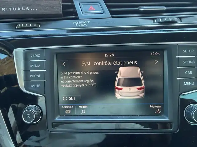 Volkswagen Touran view 29