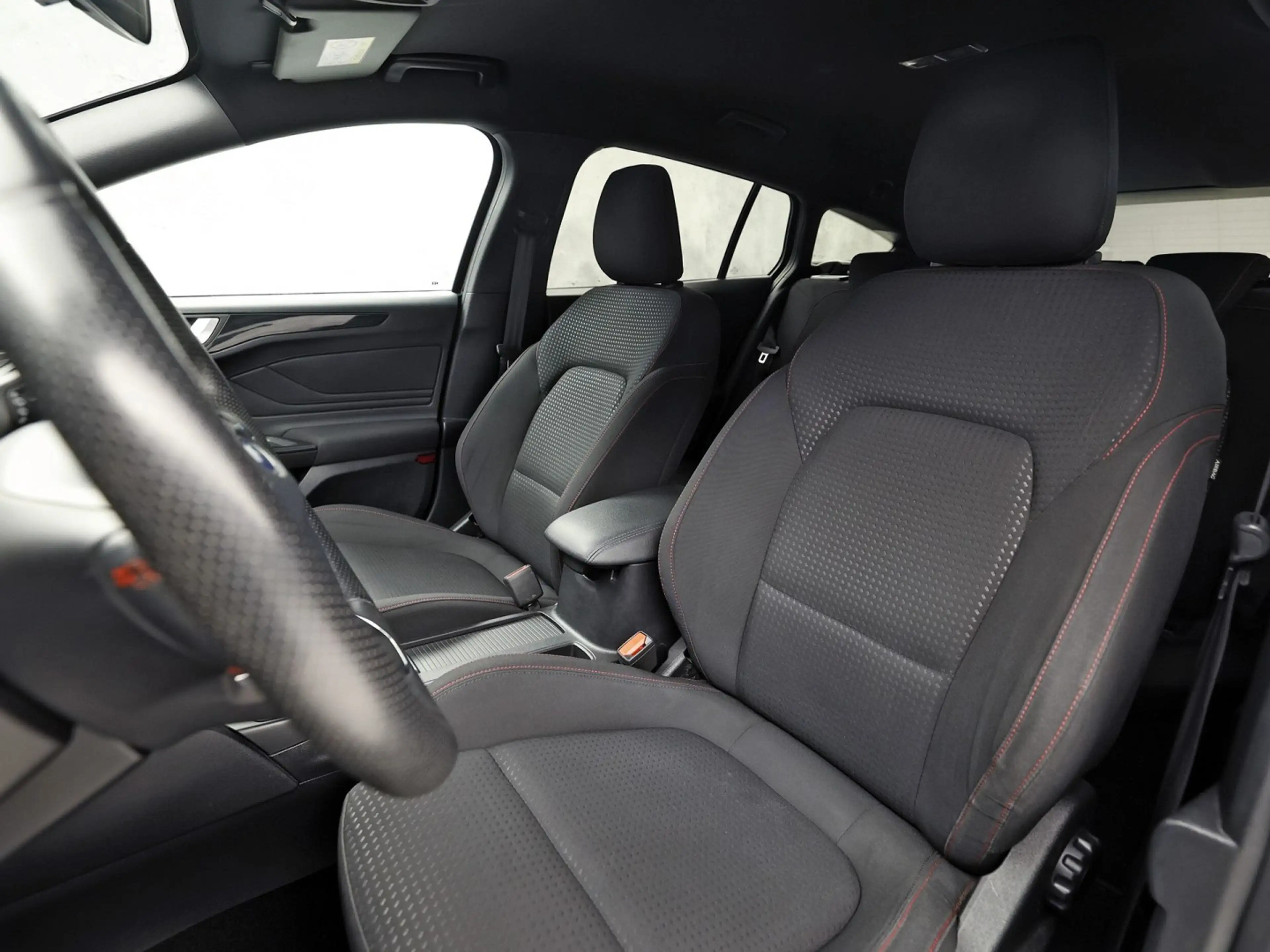 Ford Focus Wagon 1.0 EcoBoost ST Line (APPLE CARPLAY, GROOT N — photo 14