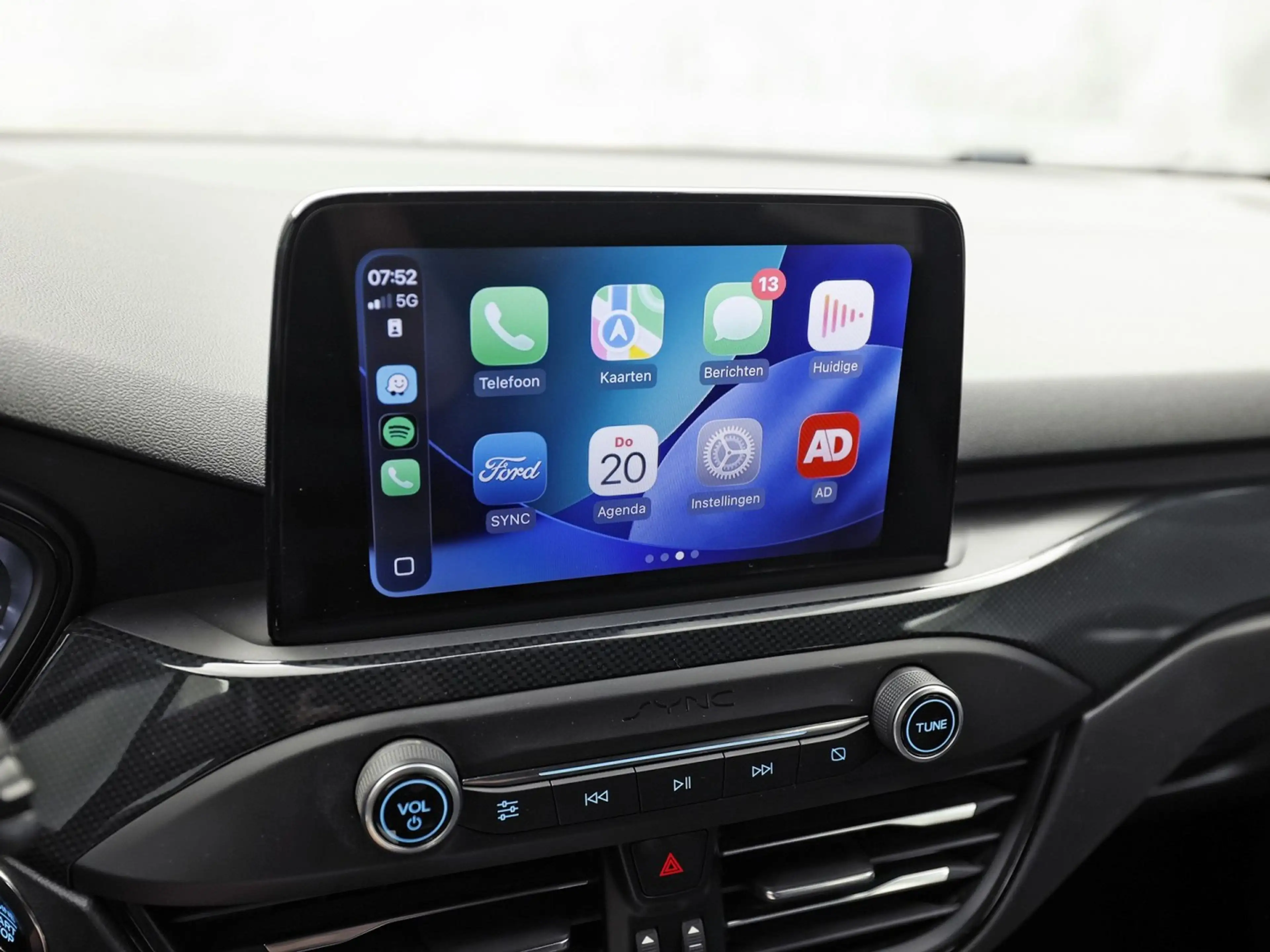 Ford Focus Wagon 1.0 EcoBoost ST Line (APPLE CARPLAY, GROOT N — photo 6