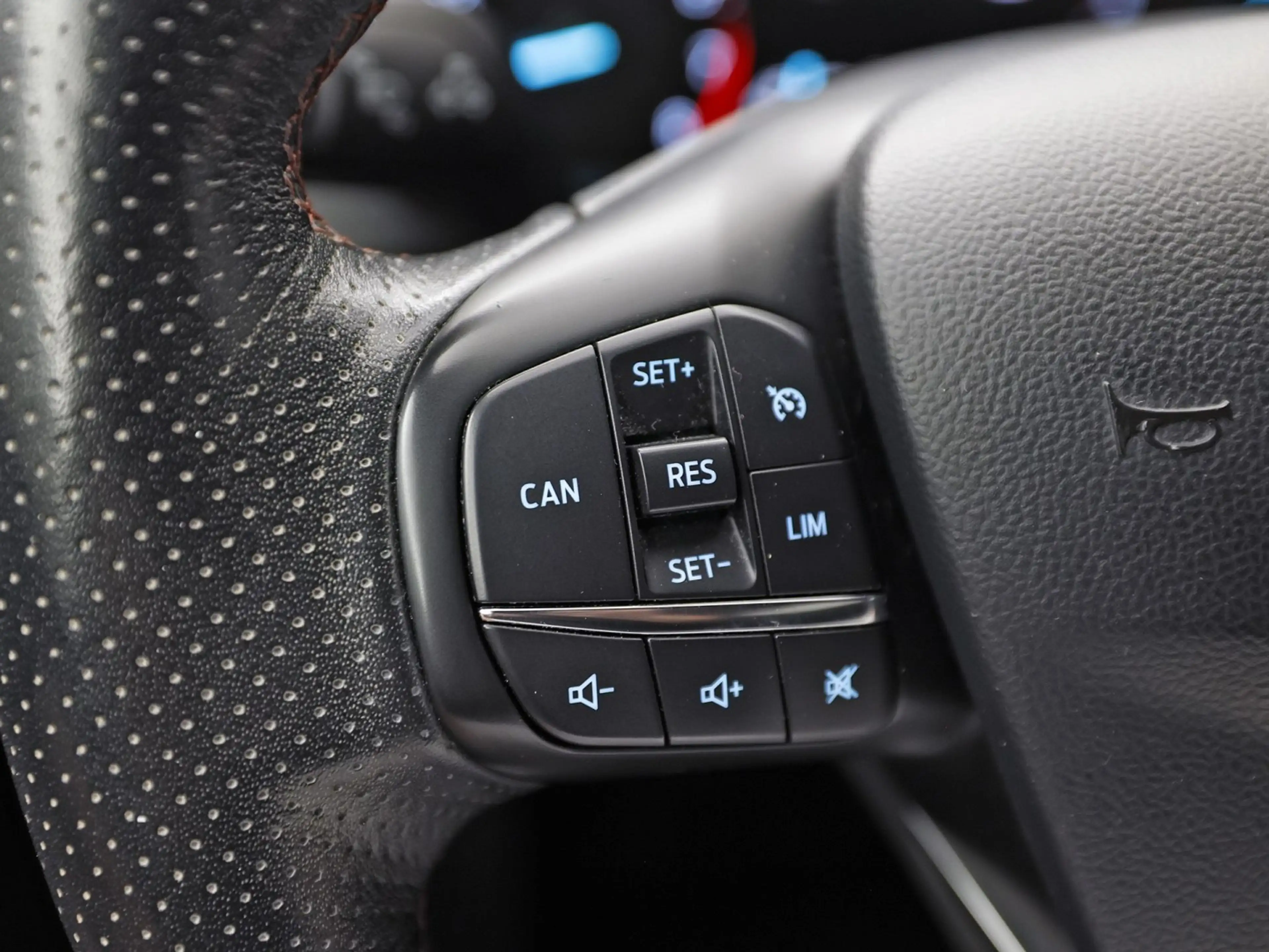 Ford Focus Wagon 1.0 EcoBoost ST Line (APPLE CARPLAY, GROOT N — photo 18