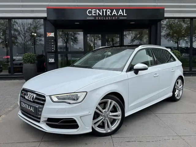 Audi S3 Sportback 2.0 TFSI Quattro 410PK|Pano|Camera|Magne