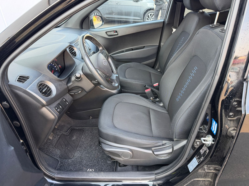 Hyundai i10 Passion Klima — photo 8