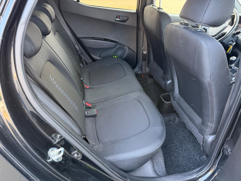 Hyundai i10 Passion Klima — photo 12