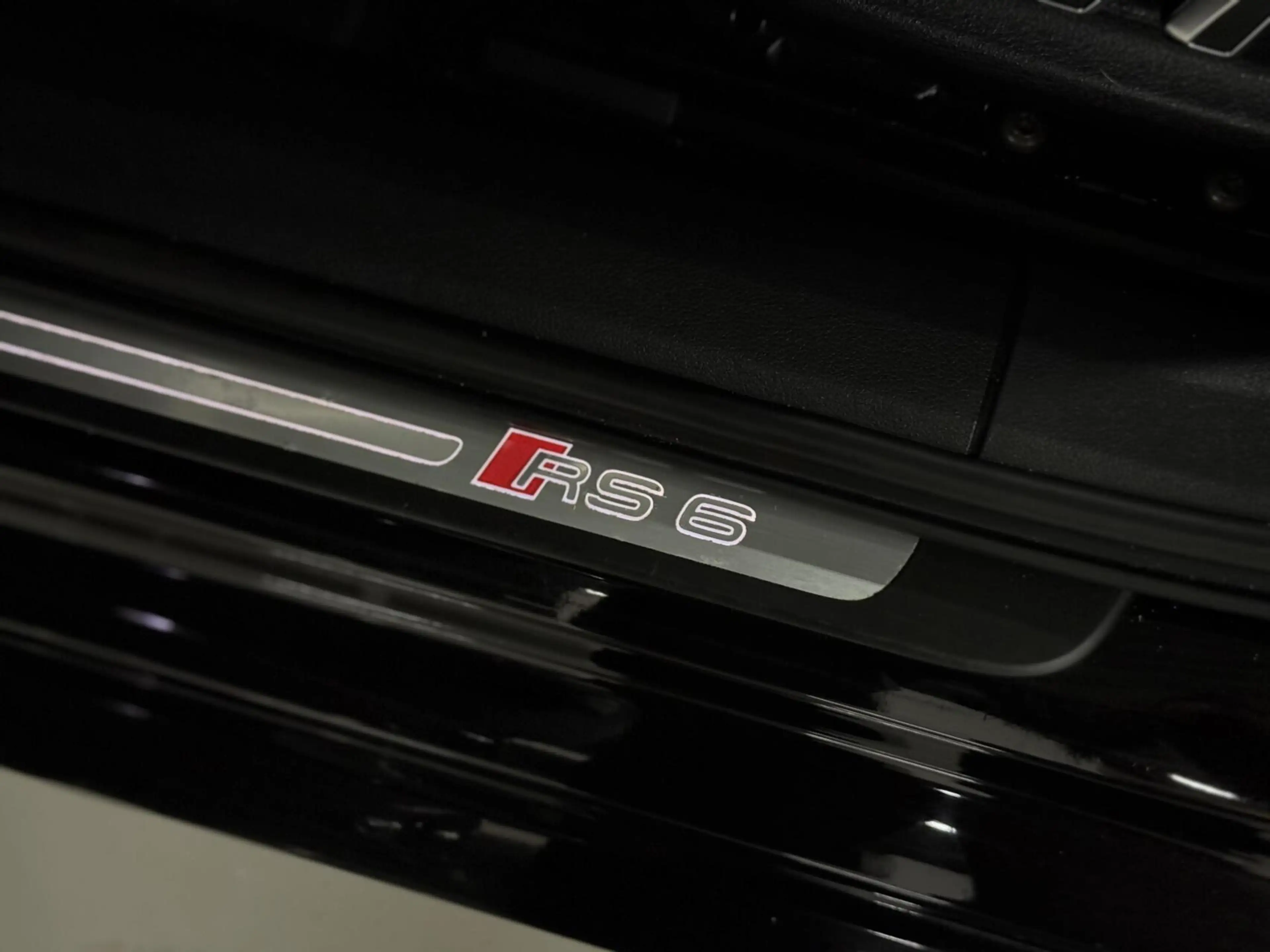 Audi RS6 Avant 4.0 TFSI RS 6 quattro|PANO|SOFTCL|BOSE|MEMO — photo 39