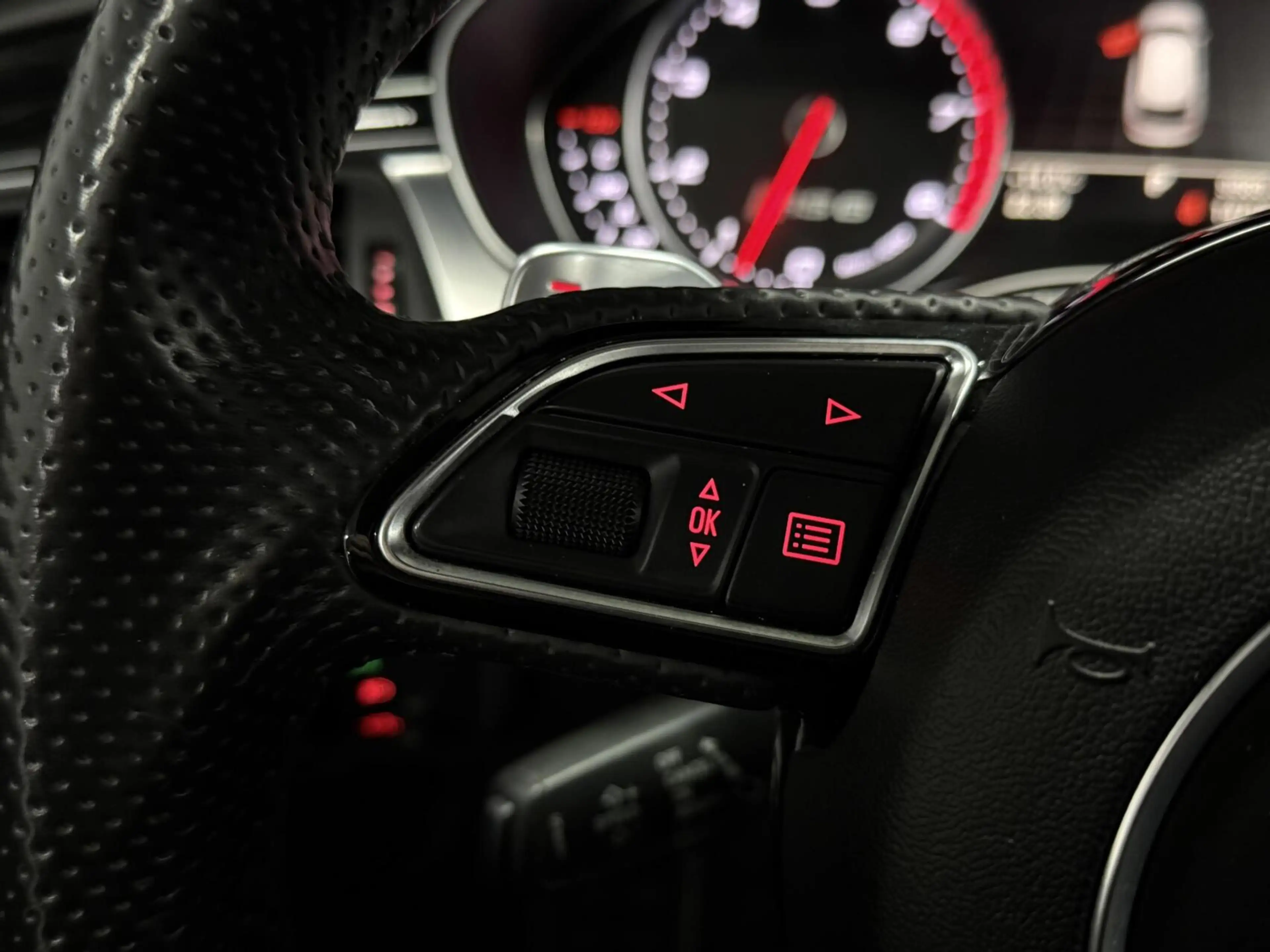 Audi RS6 Avant 4.0 TFSI RS 6 quattro|PANO|SOFTCL|BOSE|MEMO — photo 21