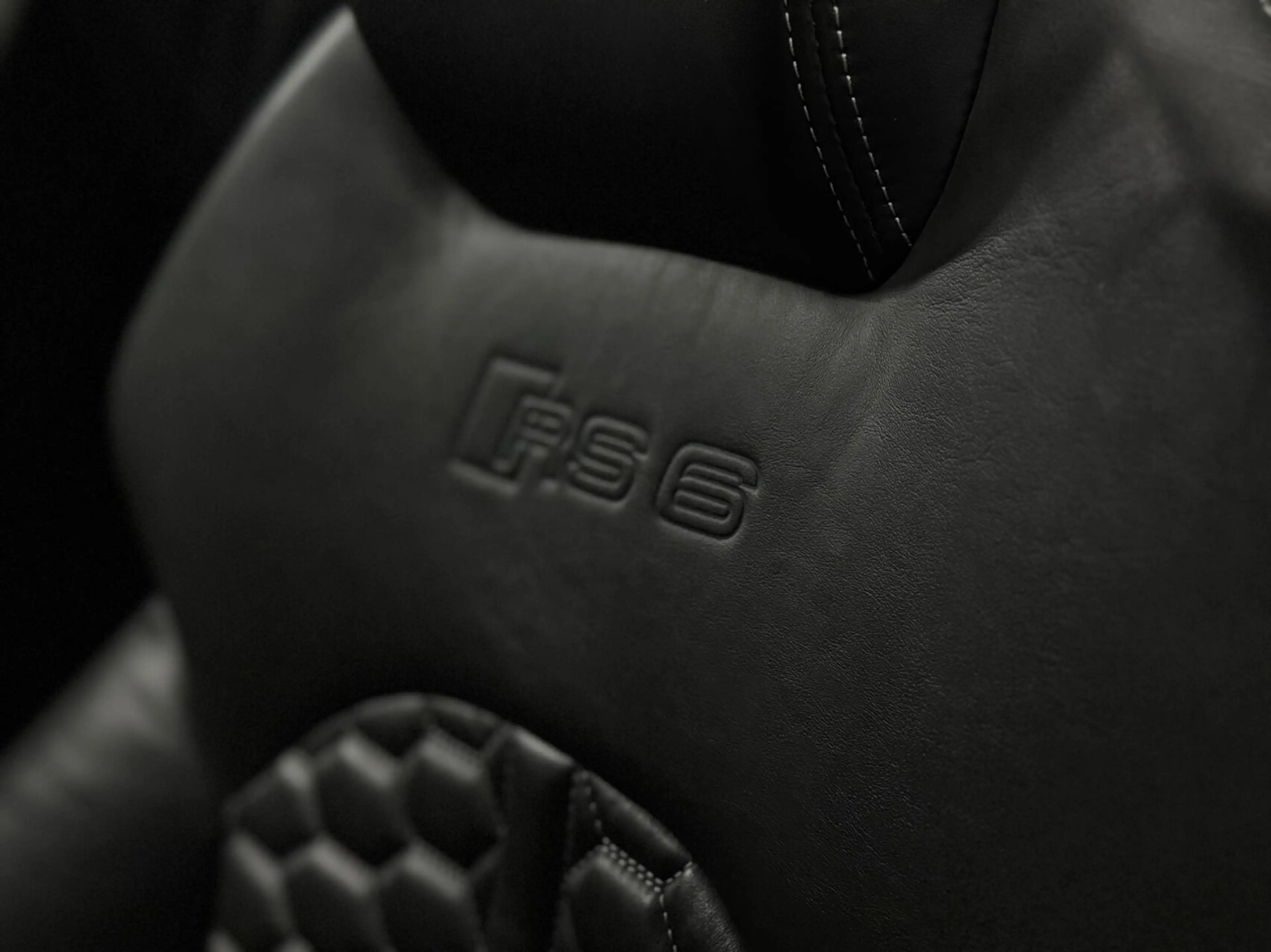 Audi RS6 Avant 4.0 TFSI RS 6 quattro|PANO|SOFTCL|BOSE|MEMO — photo 5