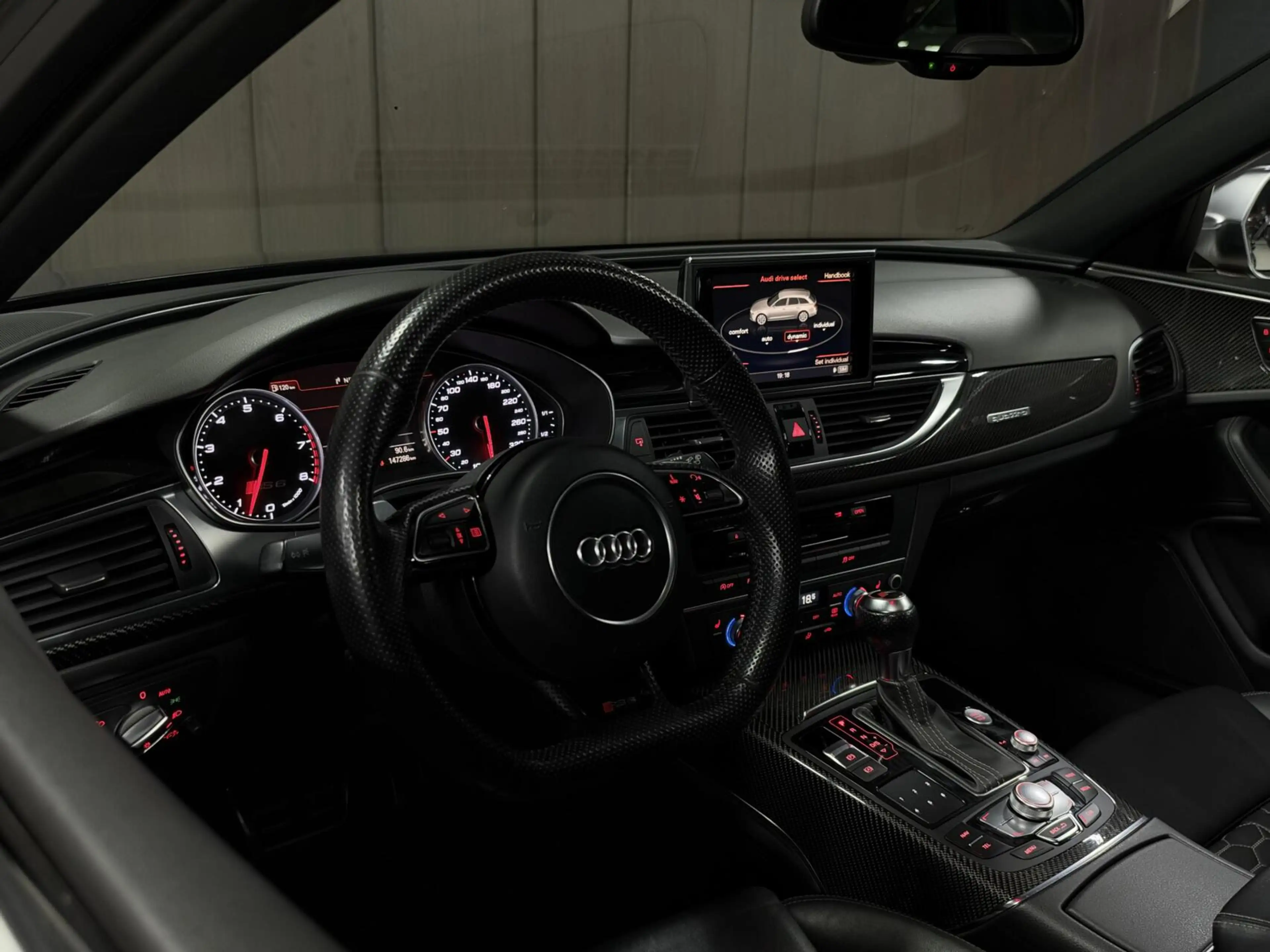 Audi RS6 Avant 4.0 TFSI RS 6 quattro|PANO|SOFTCL|BOSE|MEMO — photo 34
