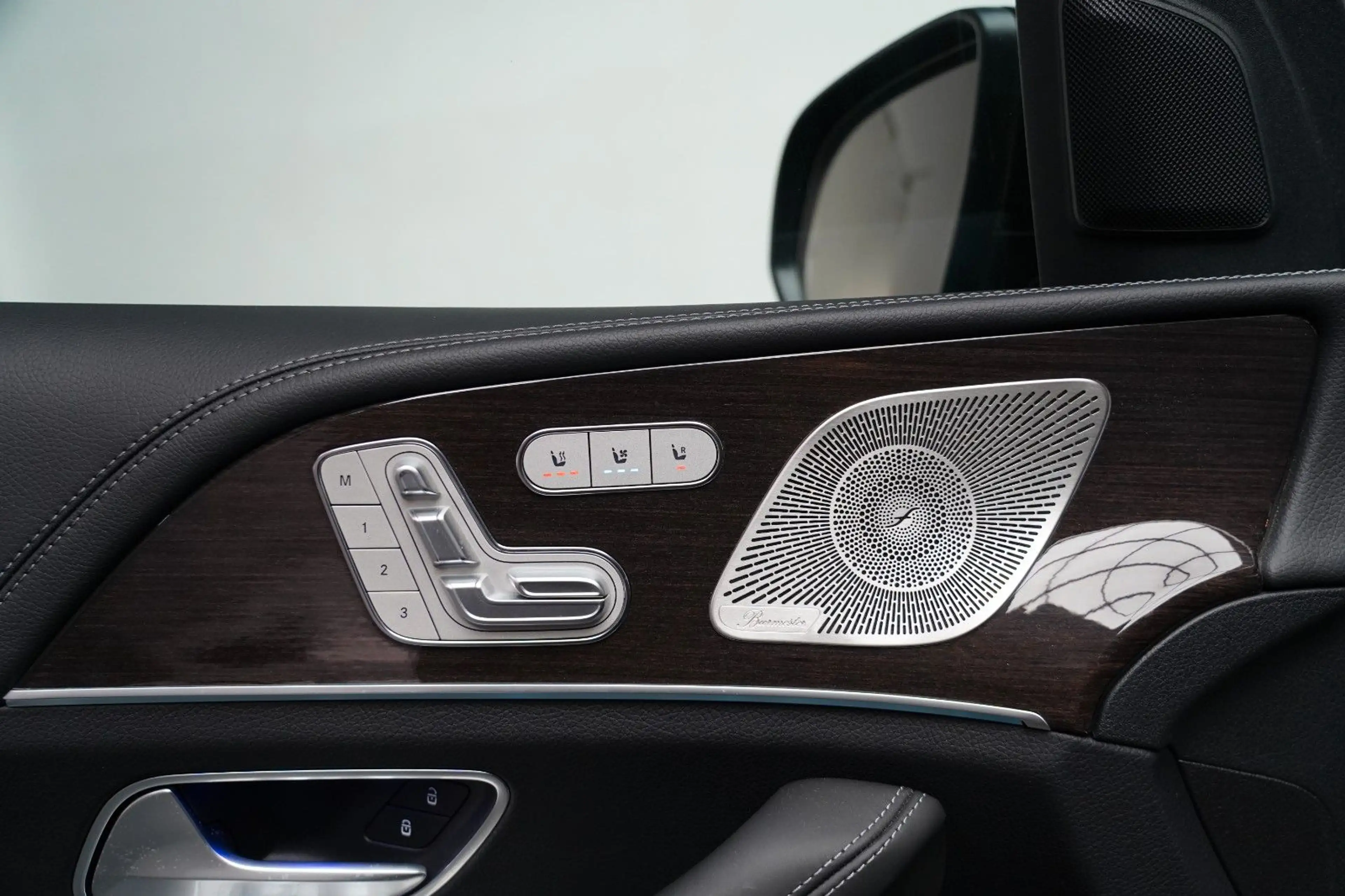 Mercedes-Benz GLS 450 GLS450d 4M 2x AMG PREMIUM PLUS LUFT PANO 360 AHK — photo 15