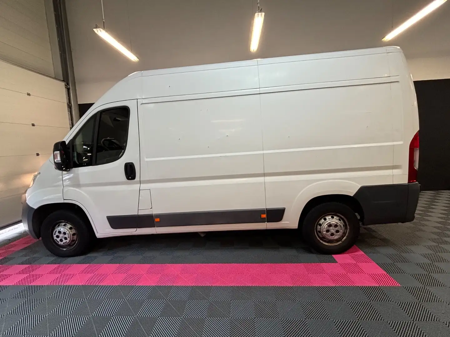 Citroen Jumper JUMPER TOLE 30 L2H2 HDi 110 CLUB Blanc - 2