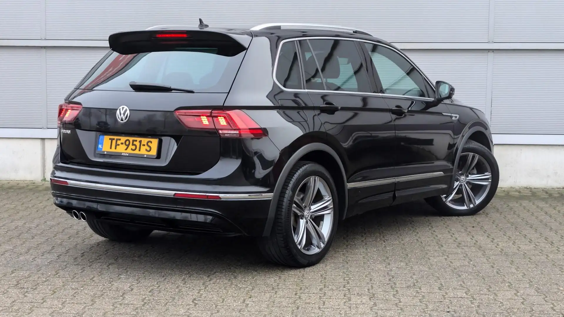 Volkswagen Tiguan 1.4 TSI 150pk DSG ACT Comfortline Business R | Tre Noir - 2