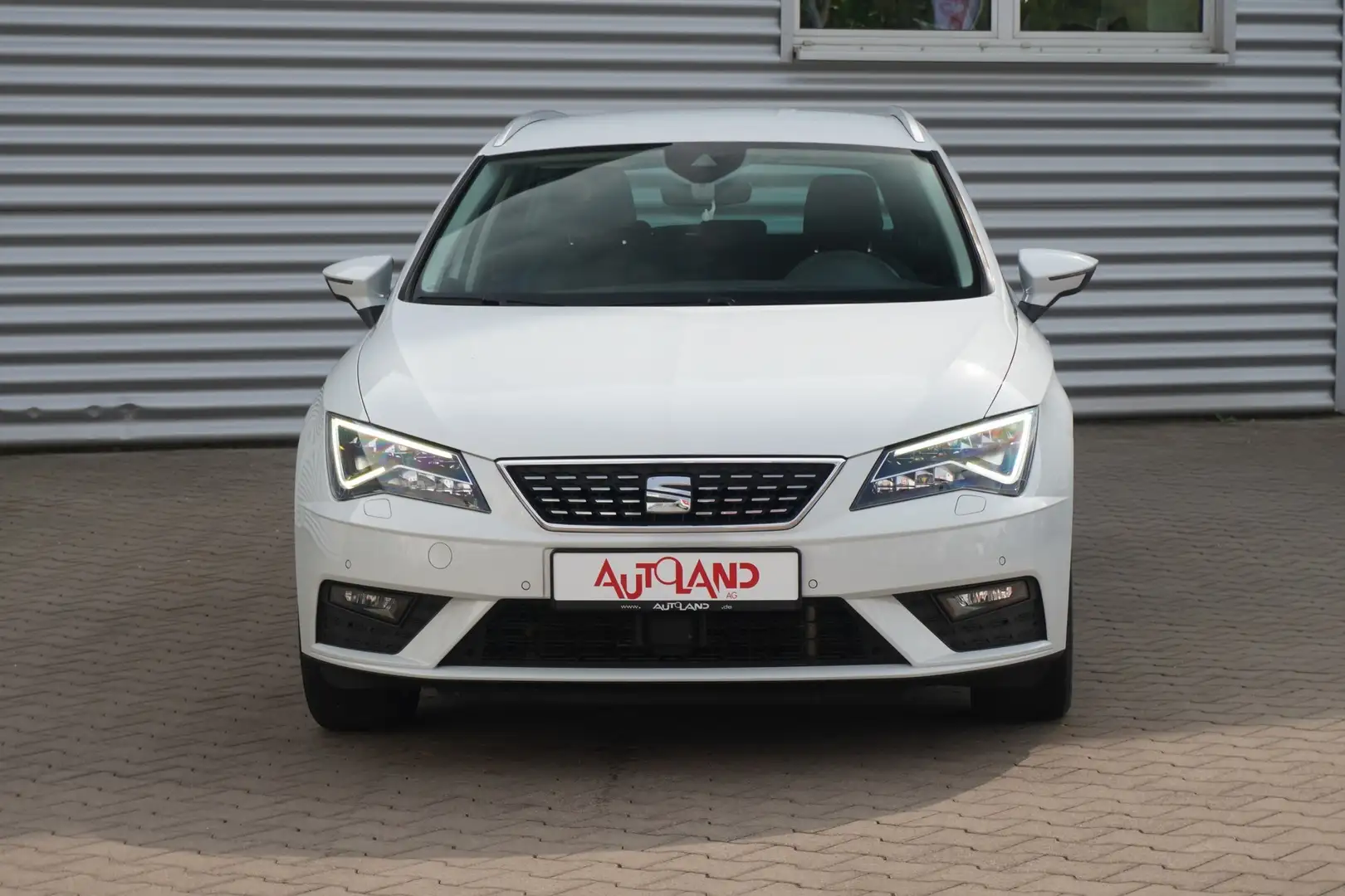 SEAT Leon Sportstourer 2.0 TDI Style LED Navi Kamera Blanc - 2