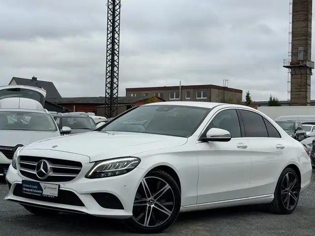 Mercedes-Benz C 180 Limousine CGI/NAVI/EURO 6