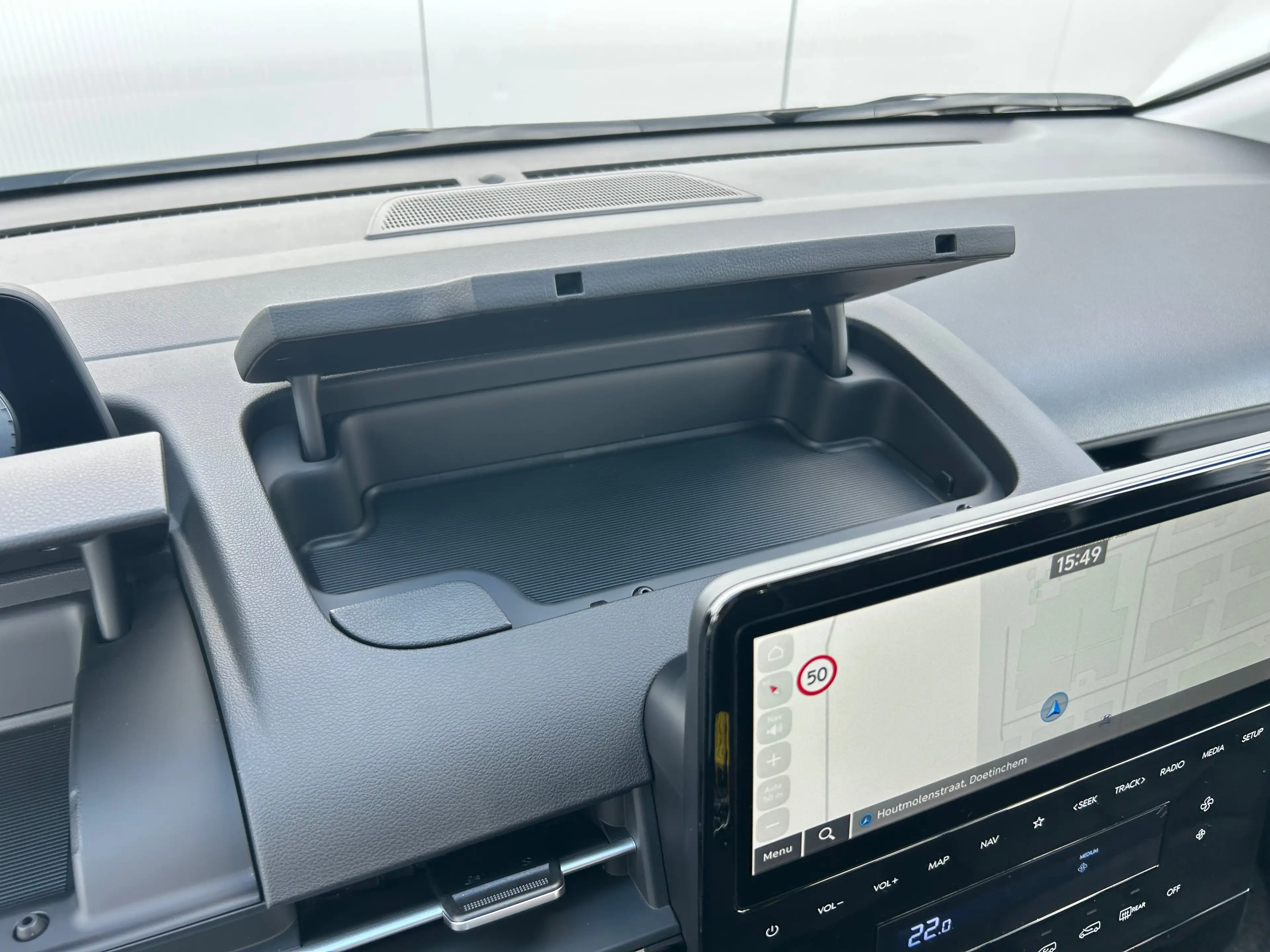 Hyundai STARIA Dubbel Cabine UNIEK! | Dubbele Cabine | Trekhaak 1 — photo 5