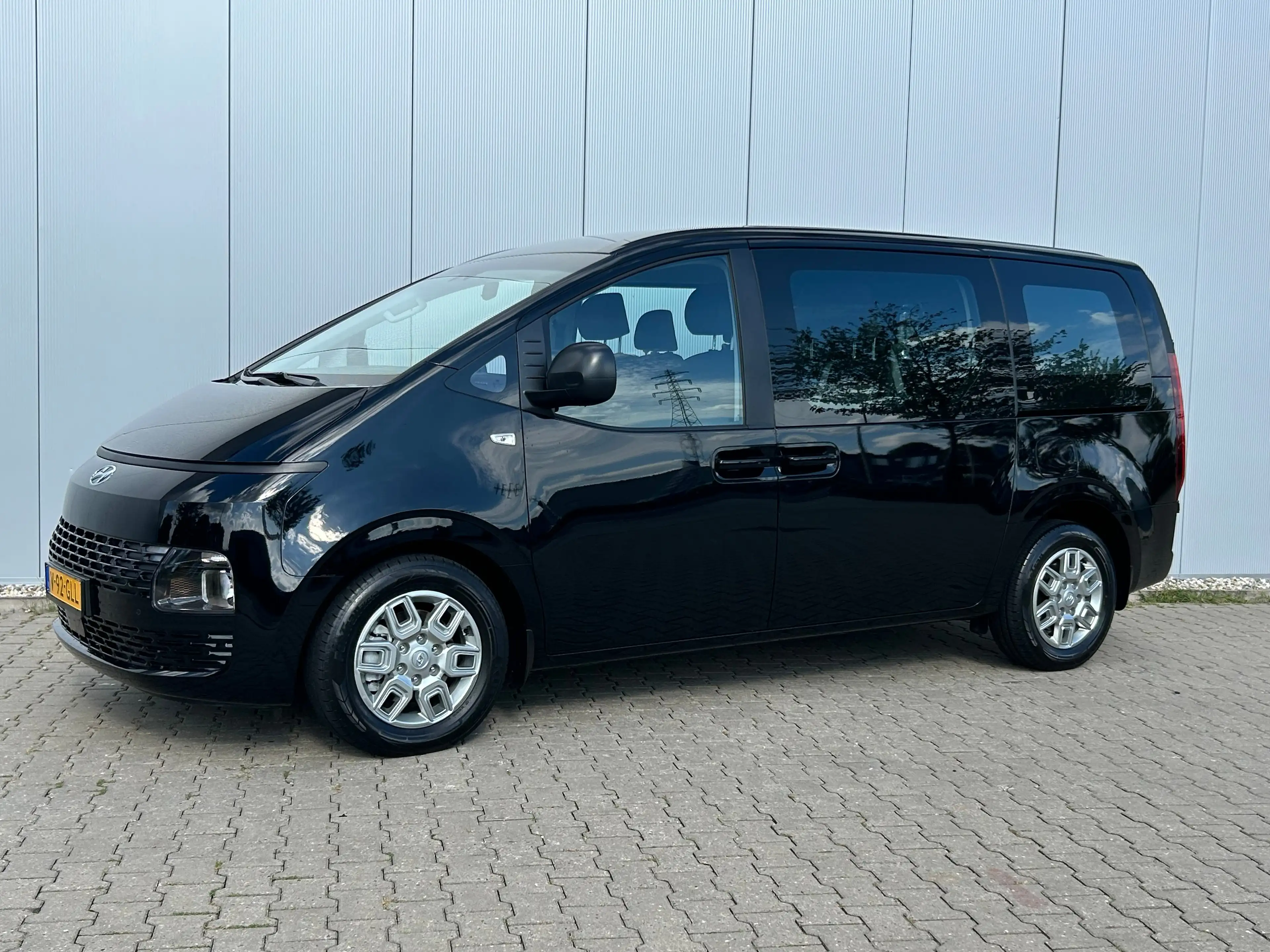 Hyundai STARIA Dubbel Cabine UNIEK! | Dubbele Cabine | Trekhaak 1 — photo 38