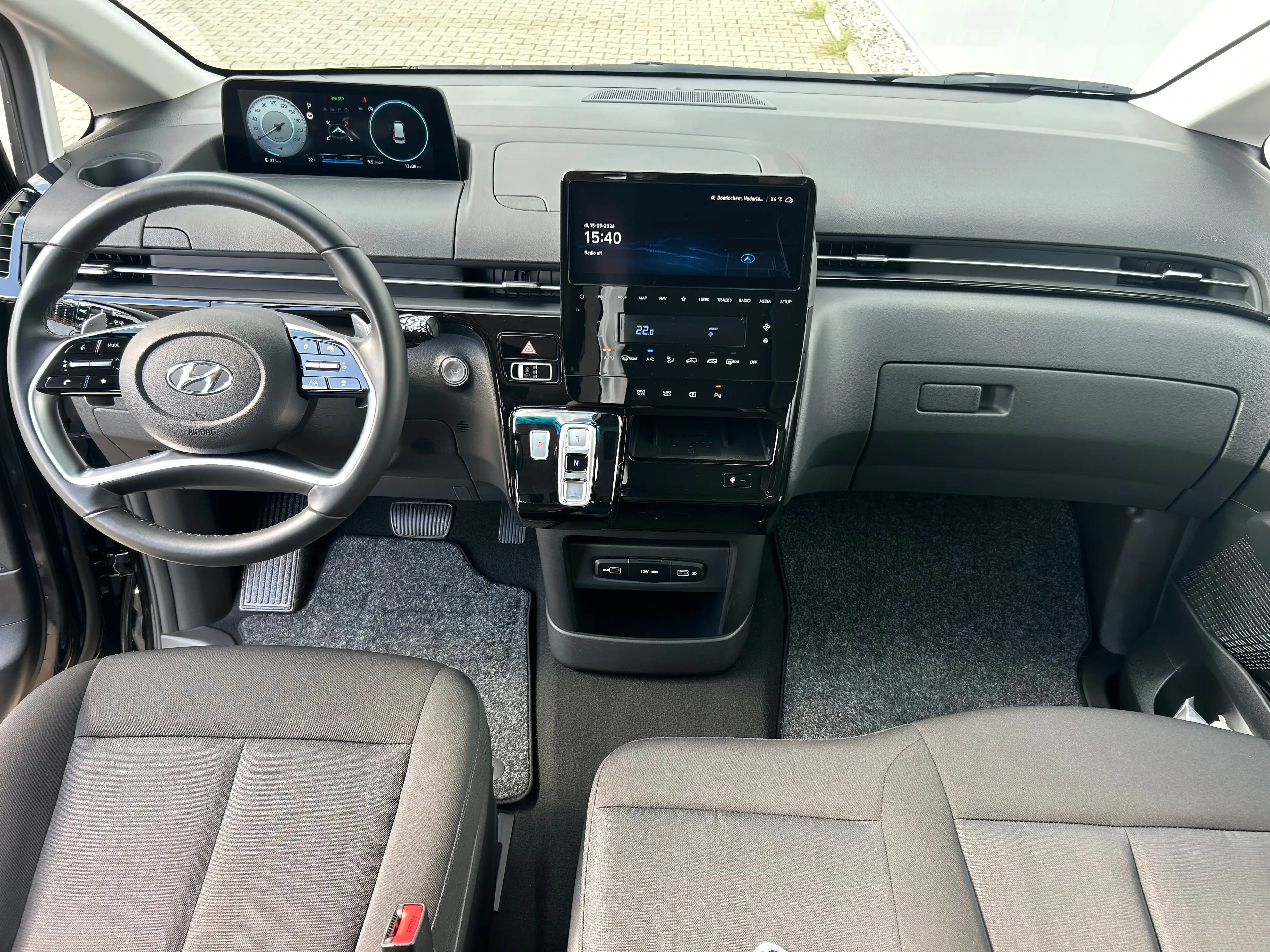 Hyundai STARIA Dubbel Cabine UNIEK! | Dubbele Cabine | Trekhaak 1 — photo 42