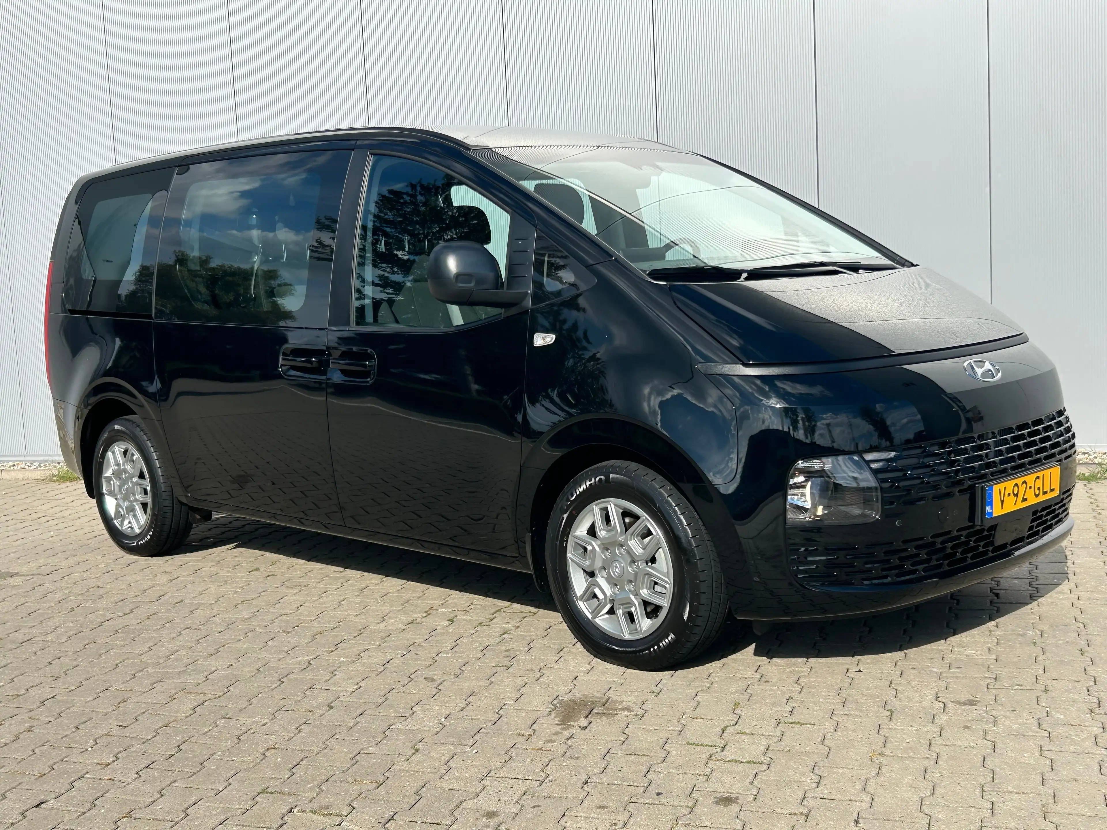 Hyundai STARIA Dubbel Cabine UNIEK! | Dubbele Cabine | Trekhaak 1 — photo 32
