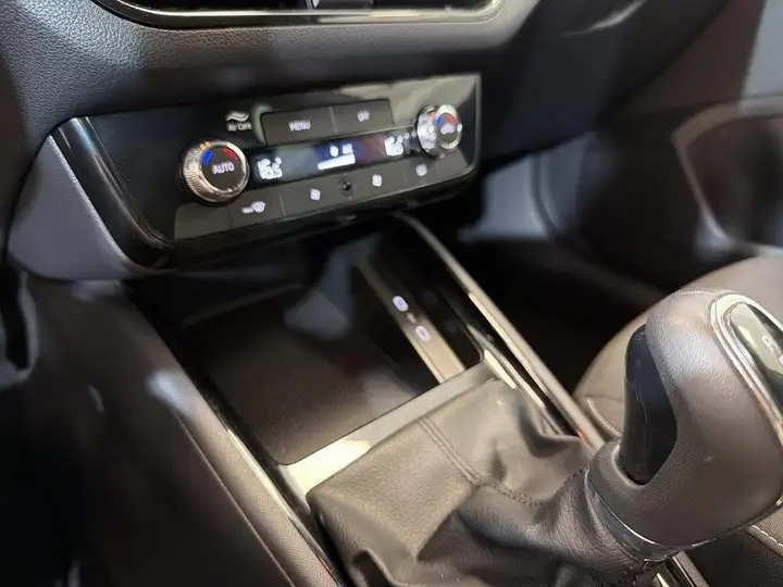 Škoda Kamiq 1.0 TSI DSG Selection 2024, foto 17