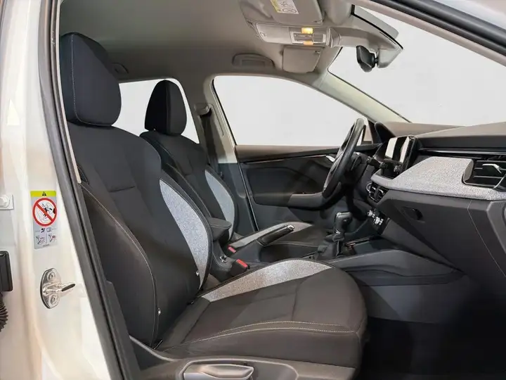 Škoda Kamiq 1.0 TSI DSG Selection 2024, foto 5