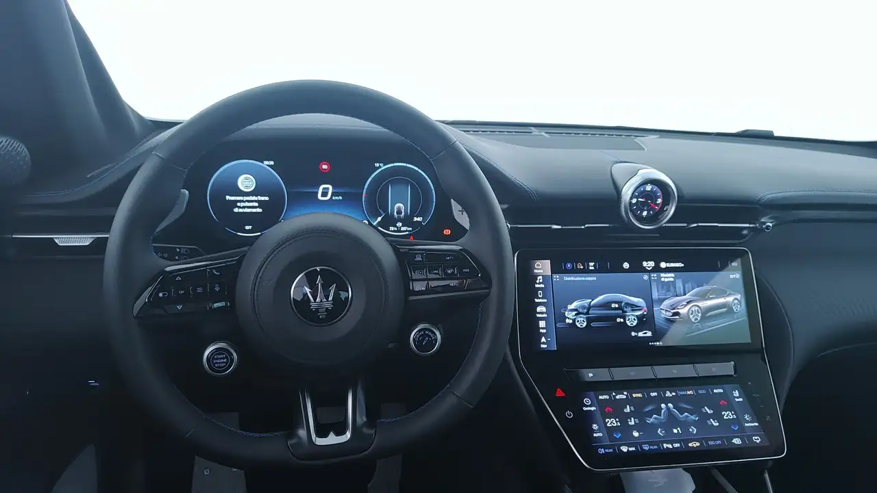 Maserati GranTurismo 2025 — фото 12