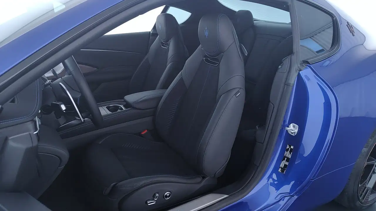 Maserati GranTurismo 2025 — фото 13