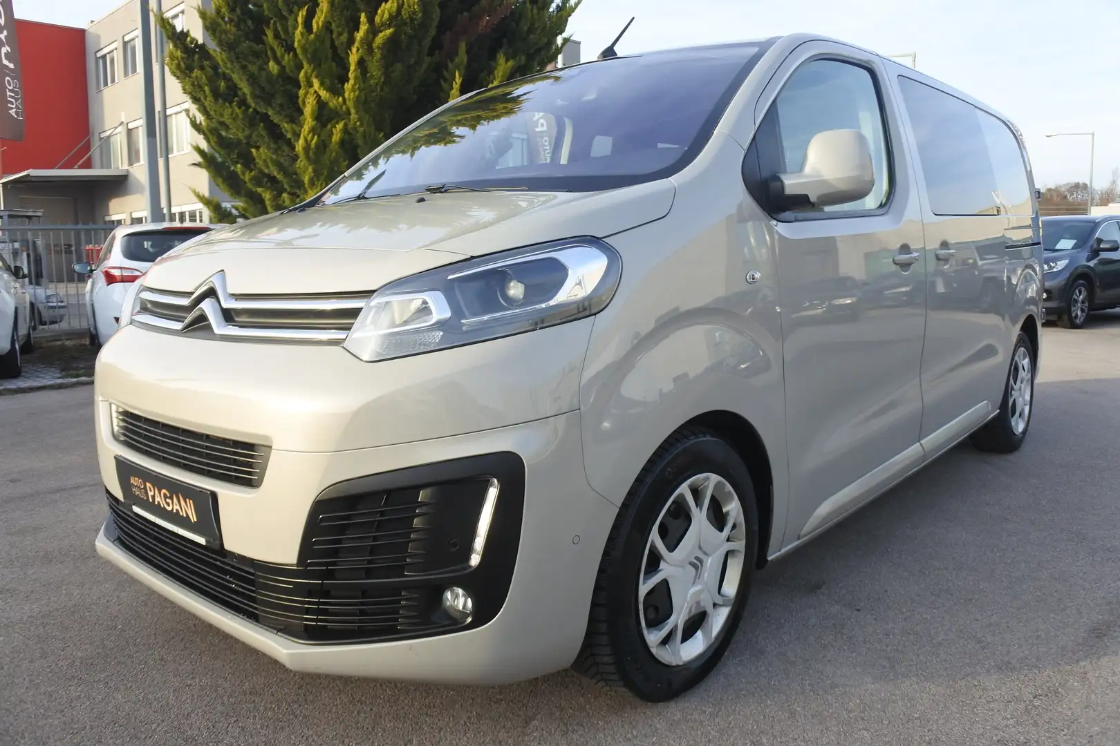Citroen Spacetourer Spacetourer DOKA BlueHDI 180 EAT/NETTO 14150.- Beige - 2