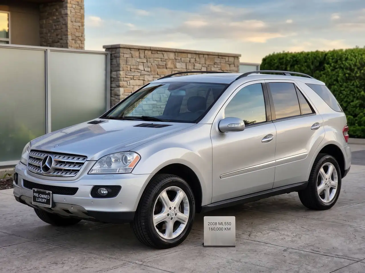 Mercedes-Benz M-Class снимка Mercedes-Benz M-Class
