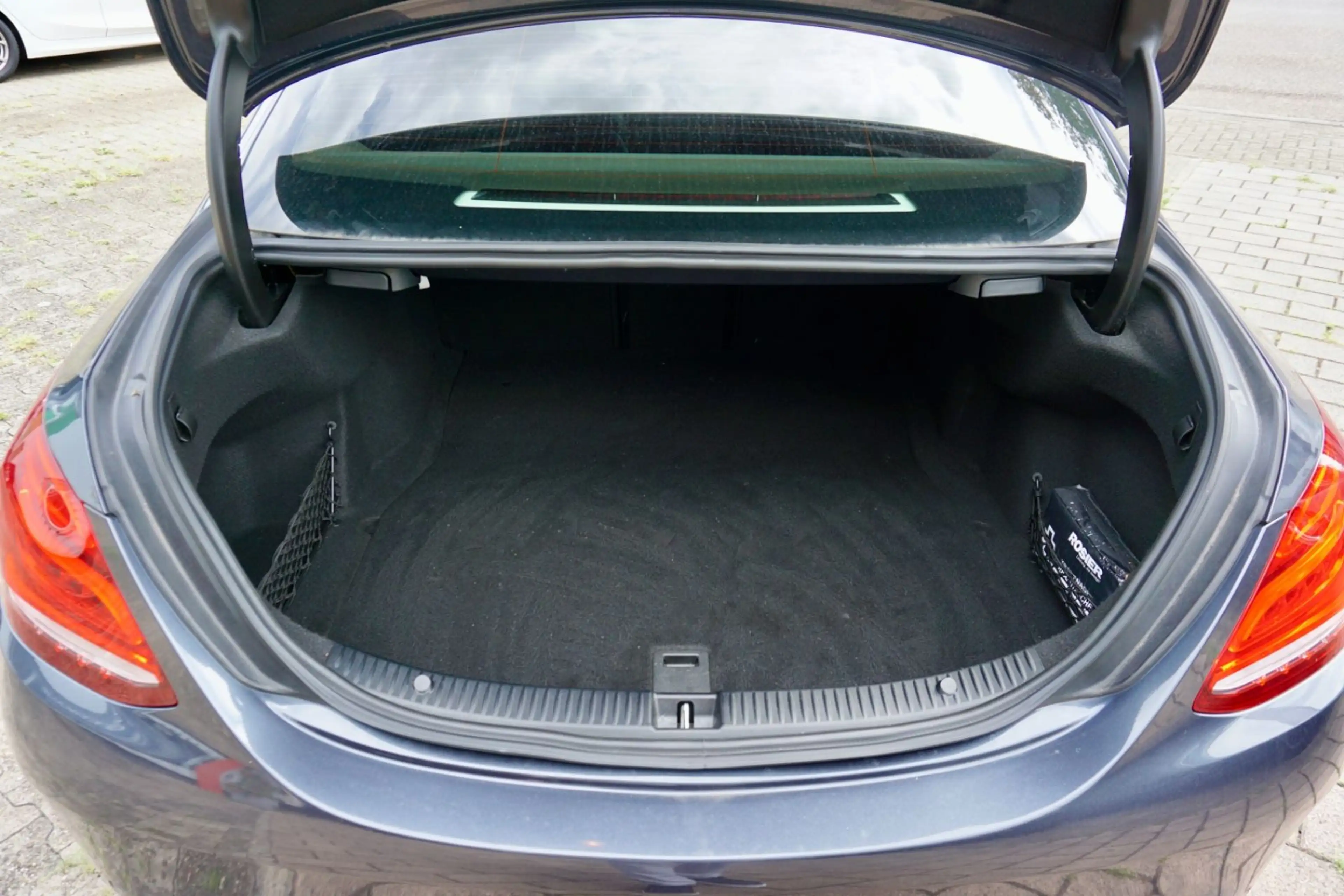 Mercedes-Benz C 400 4Matic "AMG Line" — photo 5